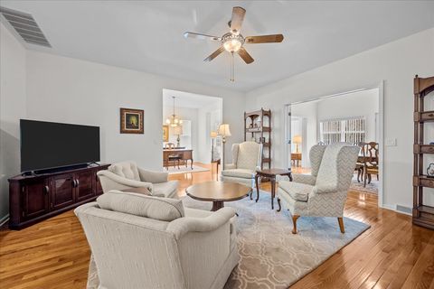 Tiny photo for 2905 CAROUSEL Court, Grayslake, IL 60030 (MLS # 12579090)