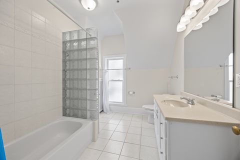 Tiny photo for 622 N Ridgeland Avenue, Oak Park, IL 60302 (MLS # 12642706)
