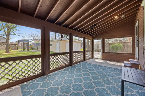 Tiny photo for 622 N Ridgeland Avenue, Oak Park, IL 60302 (MLS # 12642706)