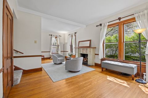 Tiny photo for 622 N Ridgeland Avenue, Oak Park, IL 60302 (MLS # 12642706)