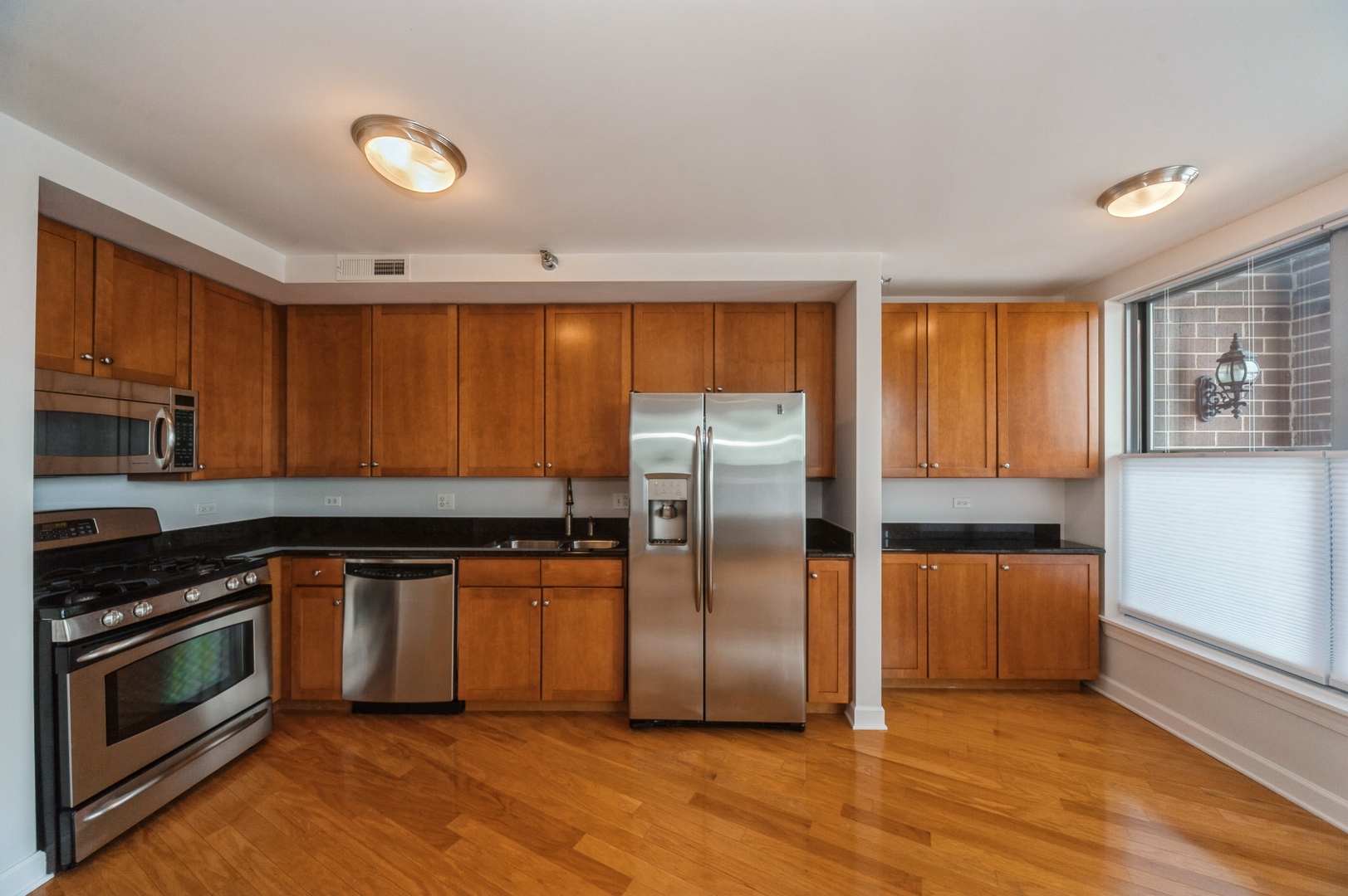 9360 SKOKIE Boulevard 414
