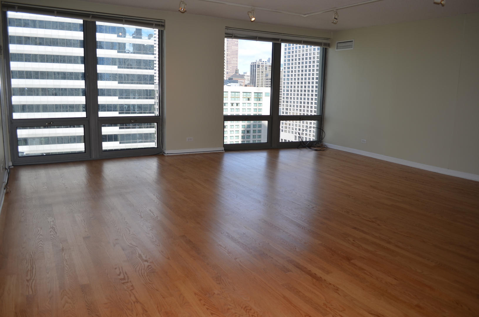 440 N Wabash Avenue 2506