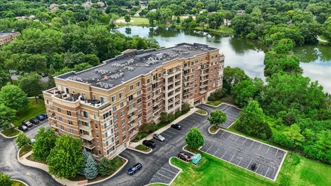 Tiny photo for 125 Lakeview Drive #403, Bloomingdale, IL 60108 (MLS # 12744217)