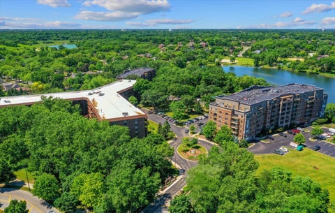 Tiny photo for 125 Lakeview Drive #403, Bloomingdale, IL 60108 (MLS # 12744217)