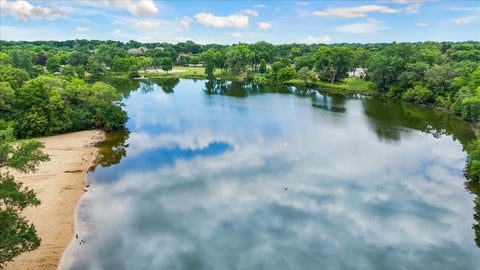 Tiny photo for 125 Lakeview Drive #403, Bloomingdale, IL 60108 (MLS # 12744217)