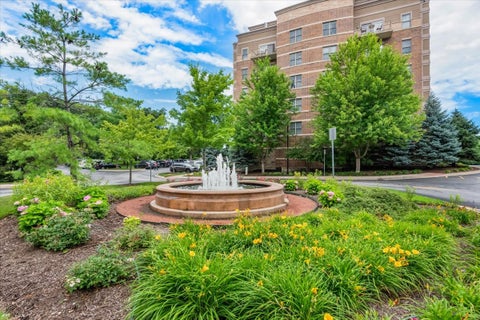 Tiny photo for 125 Lakeview Drive #403, Bloomingdale, IL 60108 (MLS # 12744217)