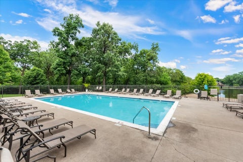 Tiny photo for 125 Lakeview Drive #403, Bloomingdale, IL 60108 (MLS # 12744217)