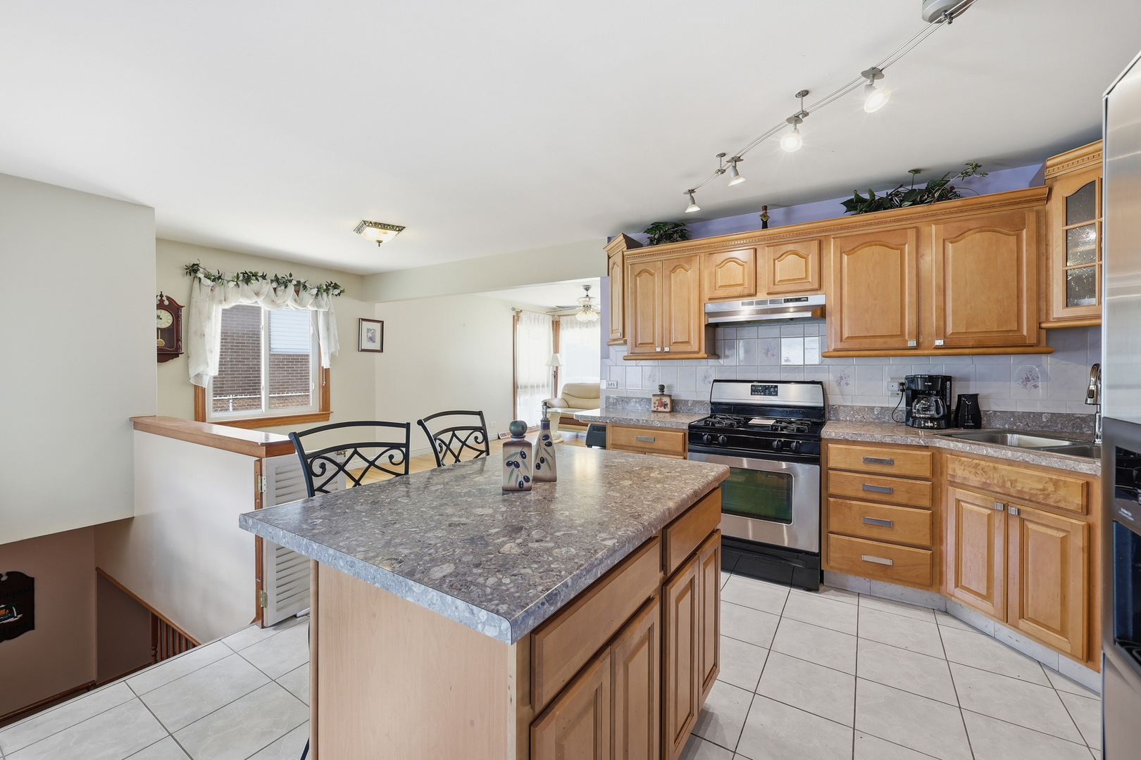 329 E Myrick Avenue