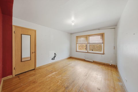 Tiny photo for 15531 Woodlawn East Avenue, South Holland, IL 60473 (MLS # 12741851)