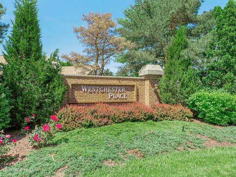 Tiny photo for 2821 Ashton Court, Westchester, IL 60154 (MLS # 12737672)