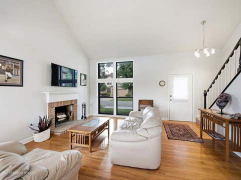 Tiny photo for 2821 Ashton Court, Westchester, IL 60154 (MLS # 12737672)