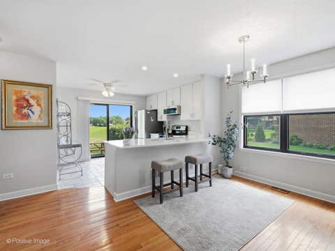 Tiny photo for 2821 Ashton Court, Westchester, IL 60154 (MLS # 12737672)