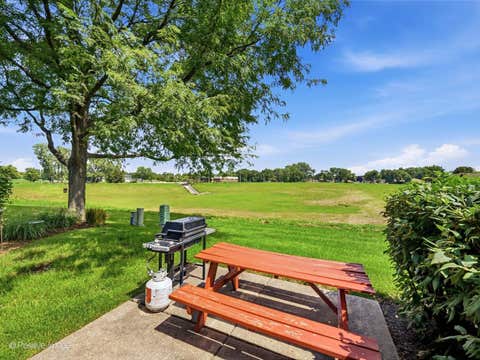 Tiny photo for 2821 Ashton Court, Westchester, IL 60154 (MLS # 12737672)