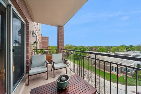 Tiny photo for 5155 Madison Street #508, Skokie, IL 60077 (MLS # 12631094)