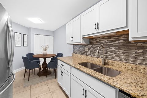 Tiny photo for 1275 E Baldwin Lane #601, Palatine, IL 60074 (MLS # 12530762)