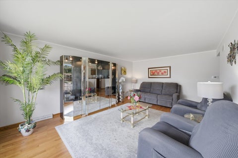 Tiny photo for 9171 Nashville Avenue, Oak Lawn, IL 60453 (MLS # 12691487)