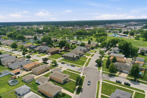 Tiny photo for 9171 Nashville Avenue, Oak Lawn, IL 60453 (MLS # 12691487)