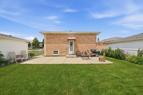 Tiny photo for 9171 Nashville Avenue, Oak Lawn, IL 60453 (MLS # 12691487)