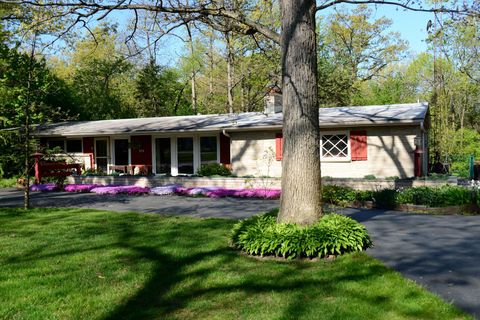 371 S Saint Marys Road Libertyville IL 60048