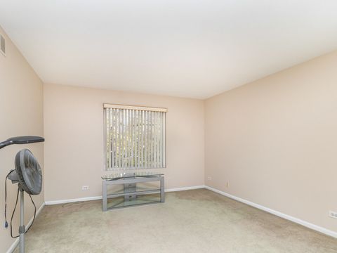 Tiny photo for 103 Locksley Drive, Streamwood, IL 60107 (MLS # 12508200)