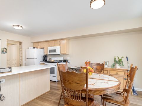 Tiny photo for 103 Locksley Drive, Streamwood, IL 60107 (MLS # 12508200)