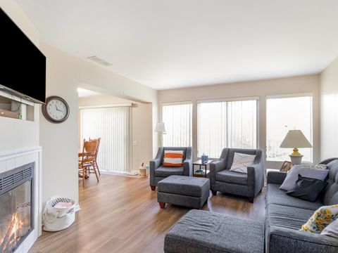 Tiny photo for 103 Locksley Drive, Streamwood, IL 60107 (MLS # 12508200)