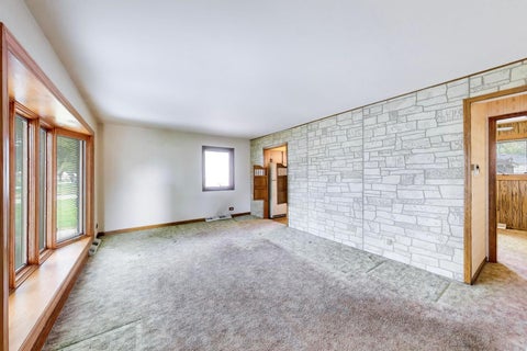 Tiny photo for 411 N Highview Avenue, Elmhurst, IL 60126 (MLS # 12773133)