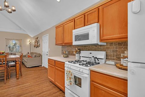 Tiny photo for 302 N Canal Street, Newark, IL 60541 (MLS # 12525035)