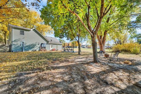 Tiny photo for 302 N Canal Street, Newark, IL 60541 (MLS # 12525035)
