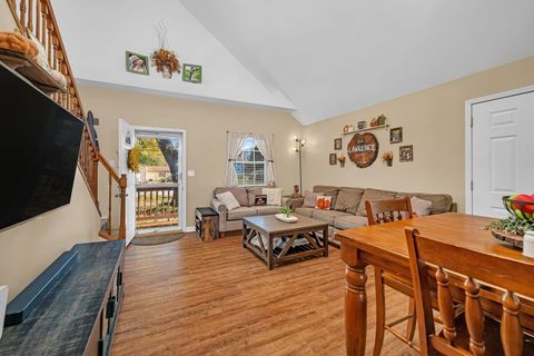 Tiny photo for 302 N Canal Street, Newark, IL 60541 (MLS # 12525035)