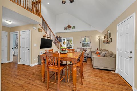 Tiny photo for 302 N Canal Street, Newark, IL 60541 (MLS # 12525035)