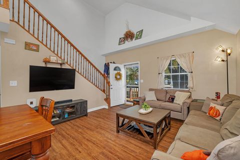 Tiny photo for 302 N Canal Street, Newark, IL 60541 (MLS # 12525035)