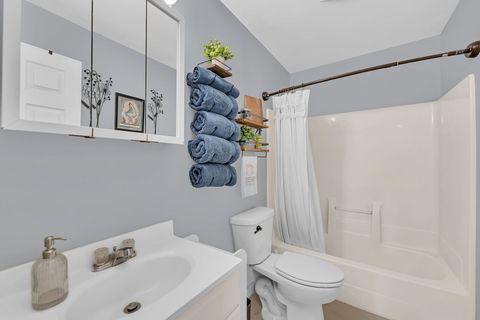 Tiny photo for 302 N Canal Street, Newark, IL 60541 (MLS # 12525035)