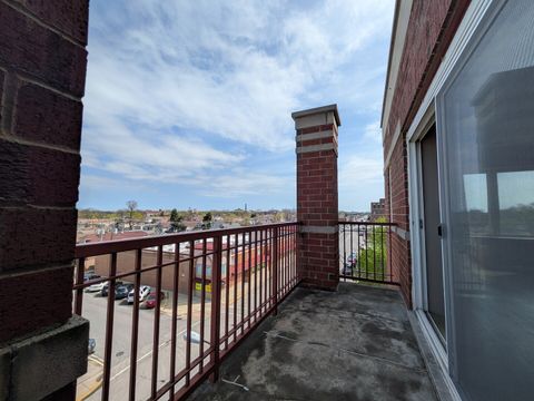 Tiny photo for 6238 26th Street #504, Berwyn, IL 60402 (MLS # 12617235)