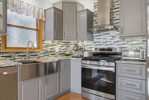 Tiny photo for 2528 N Harlem Avenue #3, Elmwood Park, IL 60707 (MLS # 12690254)