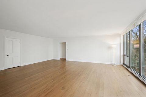Tiny photo for 1420 Sheridan Road #3i, Wilmette, IL 60091 (MLS # 12534703)