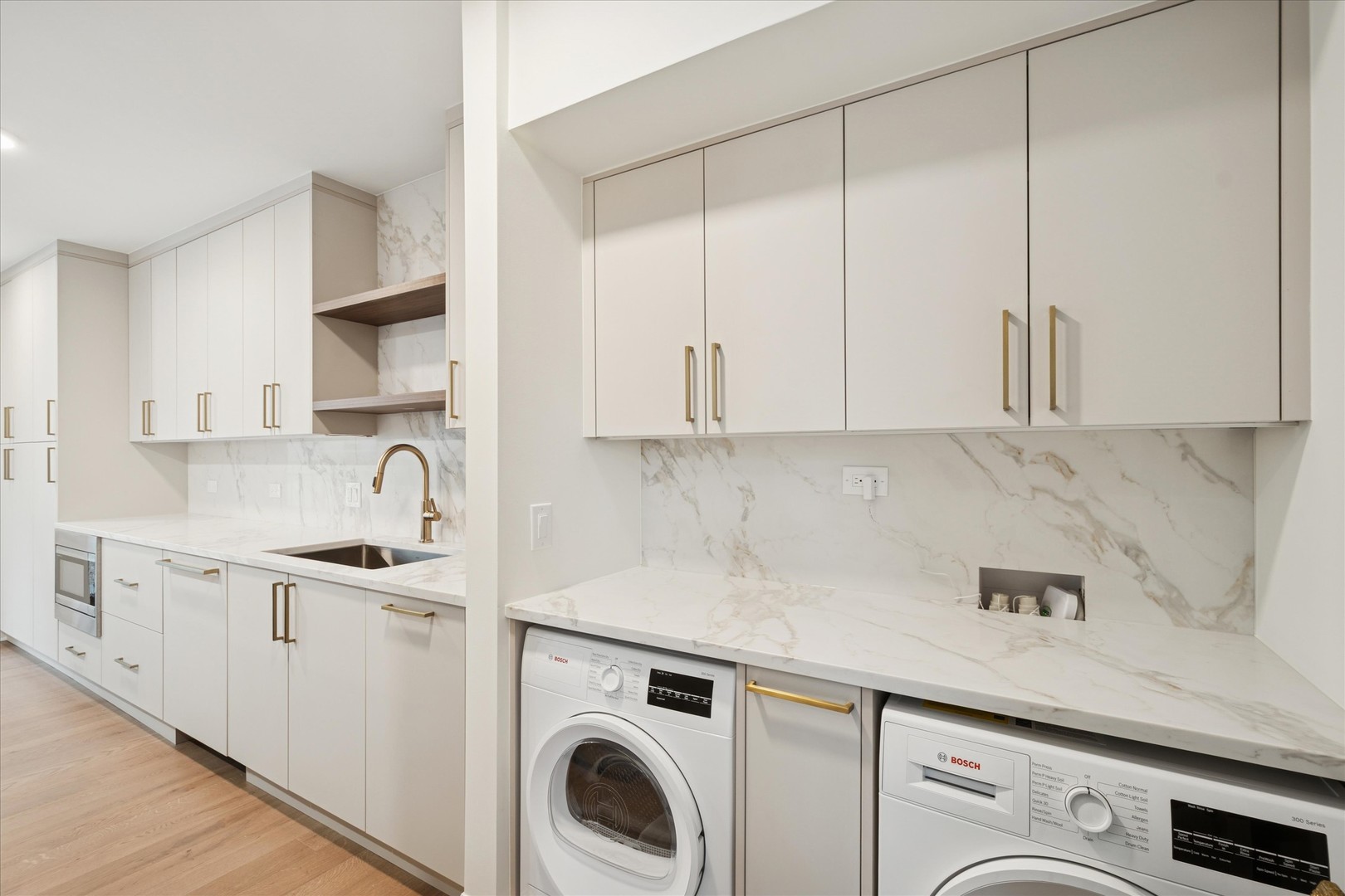 1420 Sheridan Road 3i