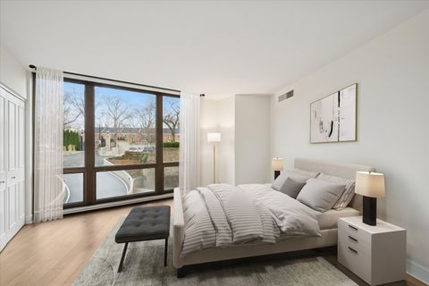 Tiny photo for 1420 Sheridan Road #3i, Wilmette, IL 60091 (MLS # 12534703)