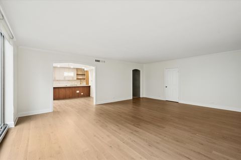 Tiny photo for 1420 Sheridan Road #3i, Wilmette, IL 60091 (MLS # 12534703)