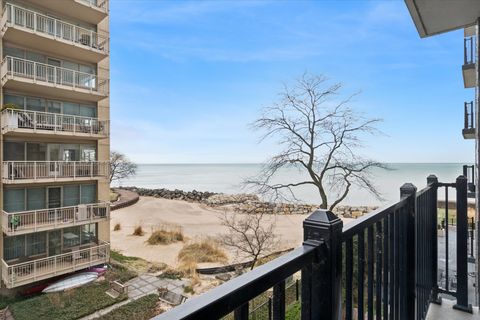 Tiny photo for 1420 Sheridan Road #3i, Wilmette, IL 60091 (MLS # 12534703)