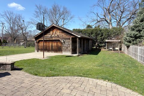 Tiny photo for 16 S Hi Lusi Avenue, Mount Prospect, IL 60056 (MLS # 12605981)