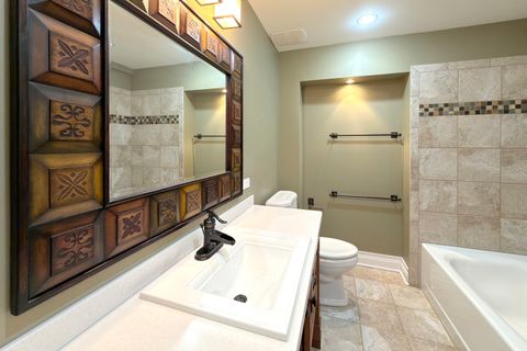 Tiny photo for 16 S Hi Lusi Avenue, Mount Prospect, IL 60056 (MLS # 12605981)