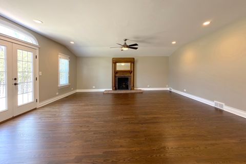 Tiny photo for 16 S Hi Lusi Avenue, Mount Prospect, IL 60056 (MLS # 12605981)