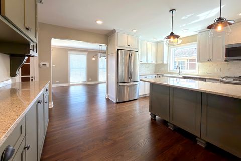 Tiny photo for 16 S Hi Lusi Avenue, Mount Prospect, IL 60056 (MLS # 12605981)