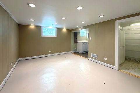 Tiny photo for 16 S Hi Lusi Avenue, Mount Prospect, IL 60056 (MLS # 12605981)