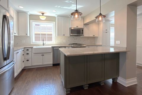 Tiny photo for 16 S Hi Lusi Avenue, Mount Prospect, IL 60056 (MLS # 12605981)