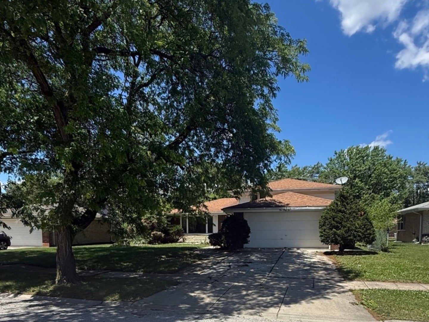 942 E 168th Street
