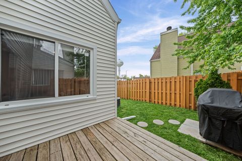 Tiny photo for 7637 Crescent Way, Hanover Park, IL 60133 (MLS # 12619010)
