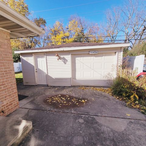 A home in Oak Forest