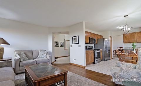 Tiny photo for 2020 Harrison Avenue, Mundelein, IL 60060 (MLS # 12507014)